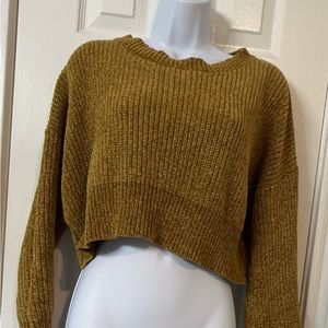 Gold Cropped Cozy Sweater- by Double Zero🧣